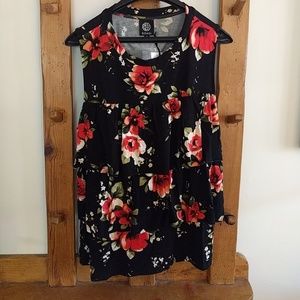 NWT sleeveless tunic